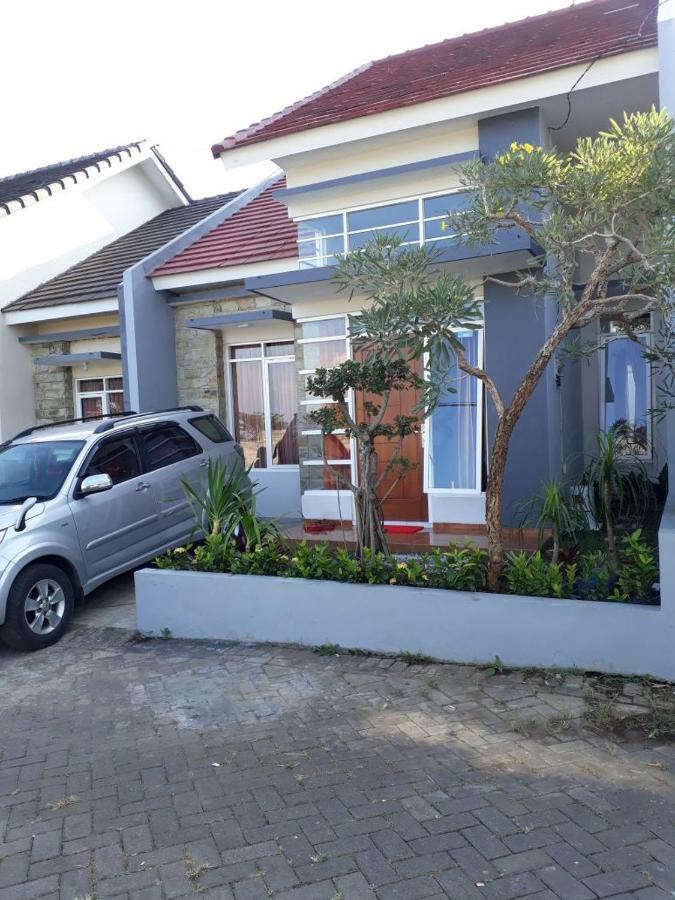 Villa Puncak Garuda A5 Batu  Extérieur photo